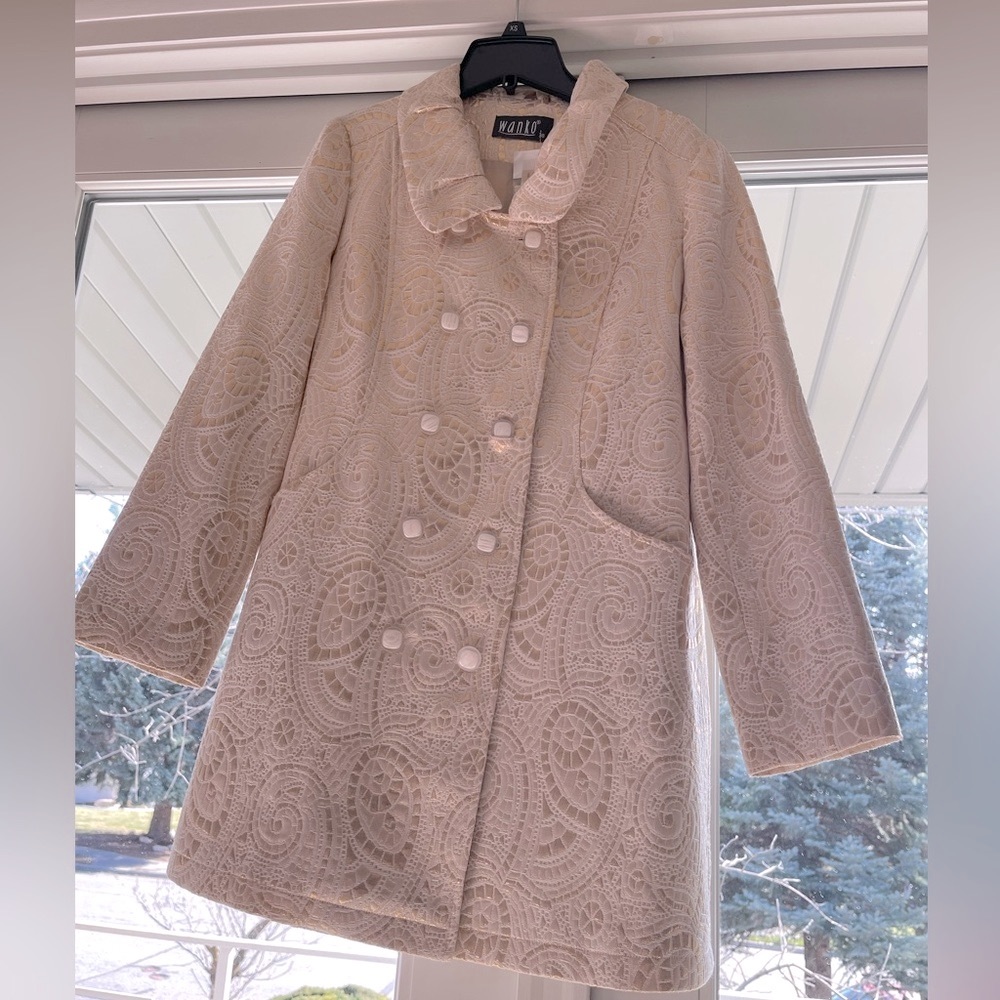 NWT Bohemian Cream & Gold metallics Coat. Never worn.